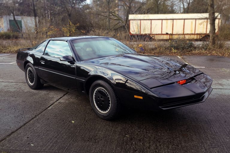 30 Cars from TV and movies that became stars themselves - Kate Knows