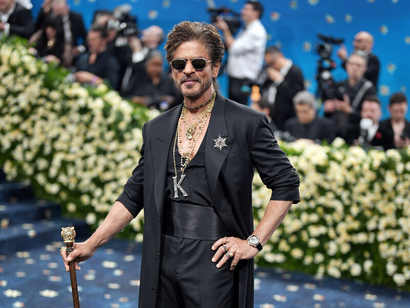 SRK’s Met Gala Moment Takes Over Timelines